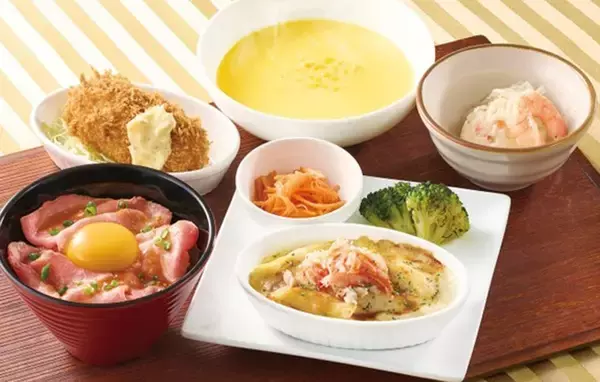 「蟹3倍盛りも！ ジョナサンの「たらば蟹ドリア」プチリッチで頼んじゃう」の画像