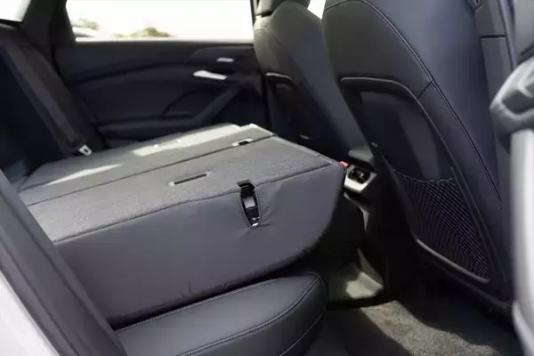 「【最長航続距離846km】アウディ「A6 e-tron」はEVの航続不安を過去にする究極のグランドツアラー」の画像