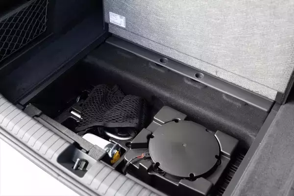 「【最長航続距離846km】アウディ「A6 e-tron」はEVの航続不安を過去にする究極のグランドツアラー」の画像