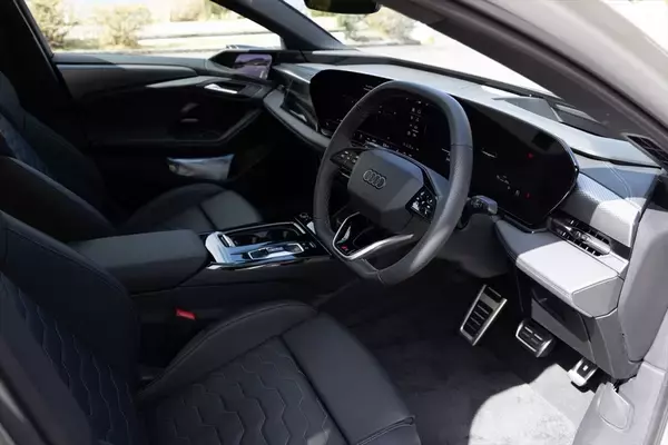 「【最長航続距離846km】アウディ「A6 e-tron」はEVの航続不安を過去にする究極のグランドツアラー」の画像