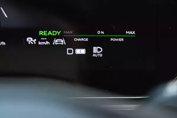 「【最長航続距離846km】アウディ「A6 e-tron」はEVの航続不安を過去にする究極のグランドツアラー」の画像