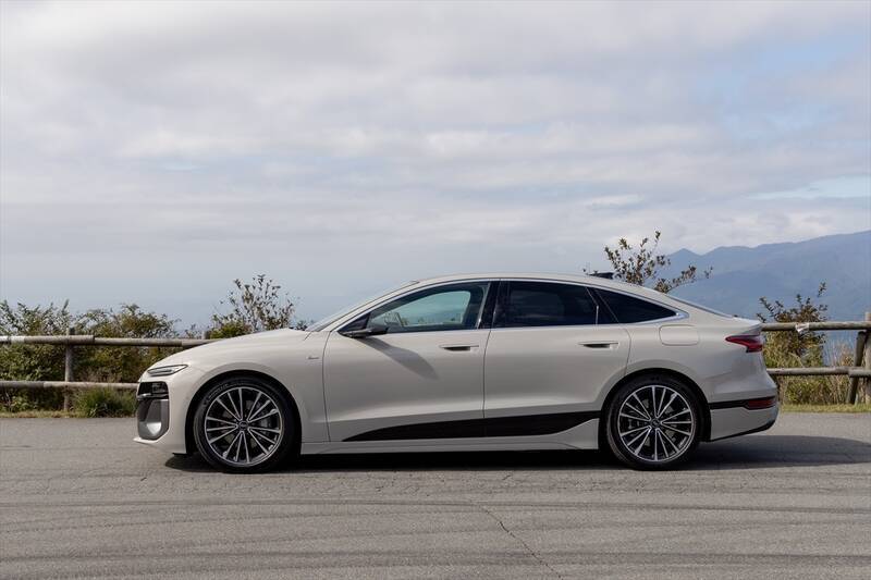 【最長航続距離846km】アウディ「A6 e-tron」はEVの航続不安を過去にする究極のグランドツアラー