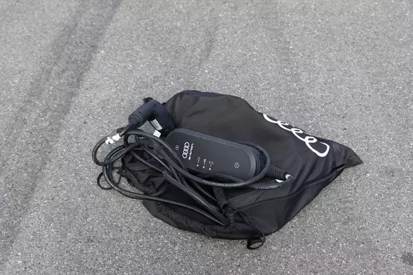 「【最長航続距離846km】アウディ「A6 e-tron」はEVの航続不安を過去にする究極のグランドツアラー」の画像