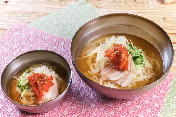 「生ビール209円、カルビ319円！牛角、平日限定「春も焼肉フェア」」の画像