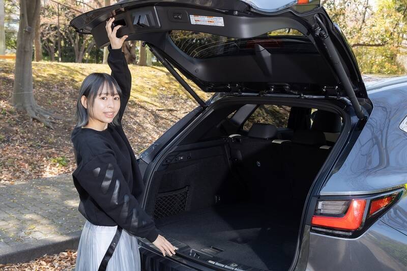 レクサスのSUV「NX450h＋」は高い走行性能とオシャレなデザインでずっと走り続けたくなるクルマ