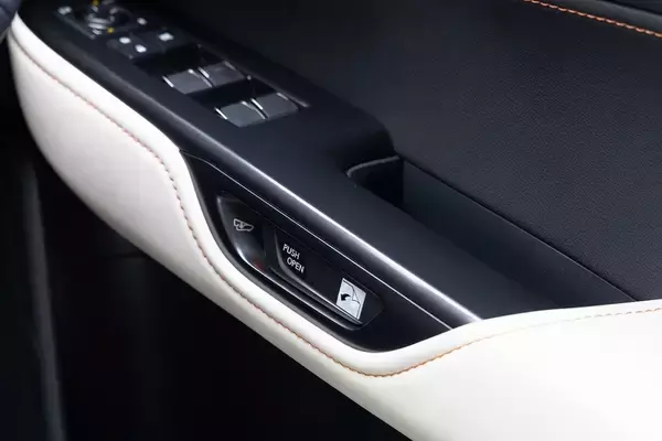 「レクサスのSUV「NX450h＋」は高い走行性能とオシャレなデザインでずっと走り続けたくなるクルマ」の画像