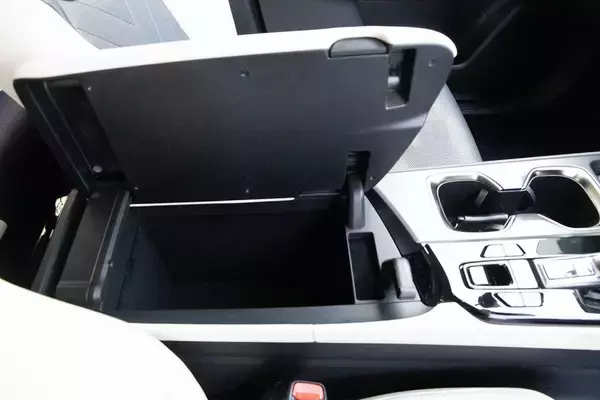 「レクサスのSUV「NX450h＋」は高い走行性能とオシャレなデザインでずっと走り続けたくなるクルマ」の画像