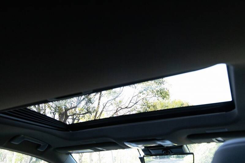 レクサスのSUV「NX450h＋」は高い走行性能とオシャレなデザインでずっと走り続けたくなるクルマ