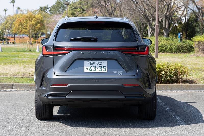 レクサスのSUV「NX450h＋」は高い走行性能とオシャレなデザインでずっと走り続けたくなるクルマ