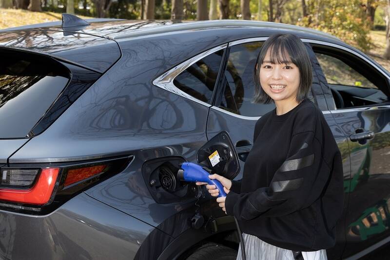 レクサスのSUV「NX450h＋」は高い走行性能とオシャレなデザインでずっと走り続けたくなるクルマ