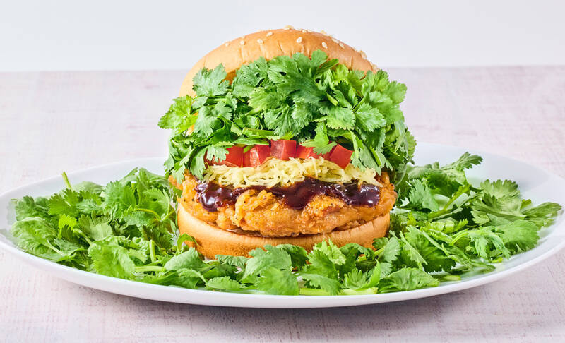 パクチー5倍のやりすぎバーガーも！「パクチーバーガー」に新作