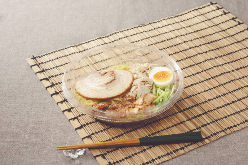 【本日】ローソンに“お重モンブラン”！ 和栗を使って786円、これは贅沢すぎ