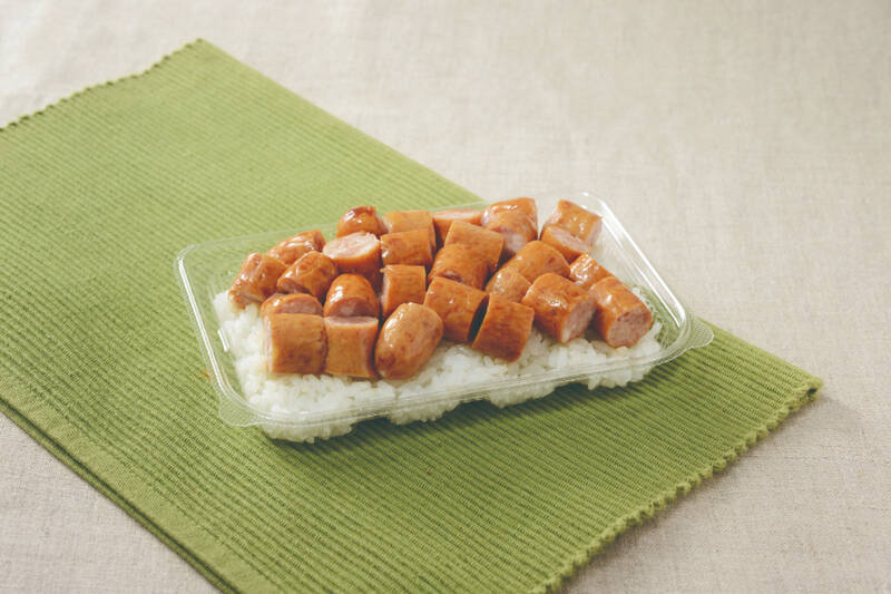 【本日】ローソンに“お重モンブラン”！ 和栗を使って786円、これは贅沢すぎ
