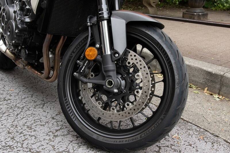 大型二輪免許取得したてだけどHonda「CB1000R」でスマホ連携を試した！