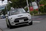 「BMW「MINI」の魅力を知るためにジョン・クーパー・ワークスとオープンモデルを乗り比べた」の画像59
