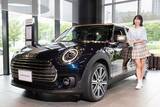 「BMW「MINI」の魅力を知るためにジョン・クーパー・ワークスとオープンモデルを乗り比べた」の画像9