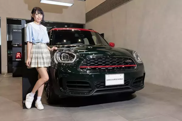 「BMW「MINI」の魅力を知るためにジョン・クーパー・ワークスとオープンモデルを乗り比べた」の画像