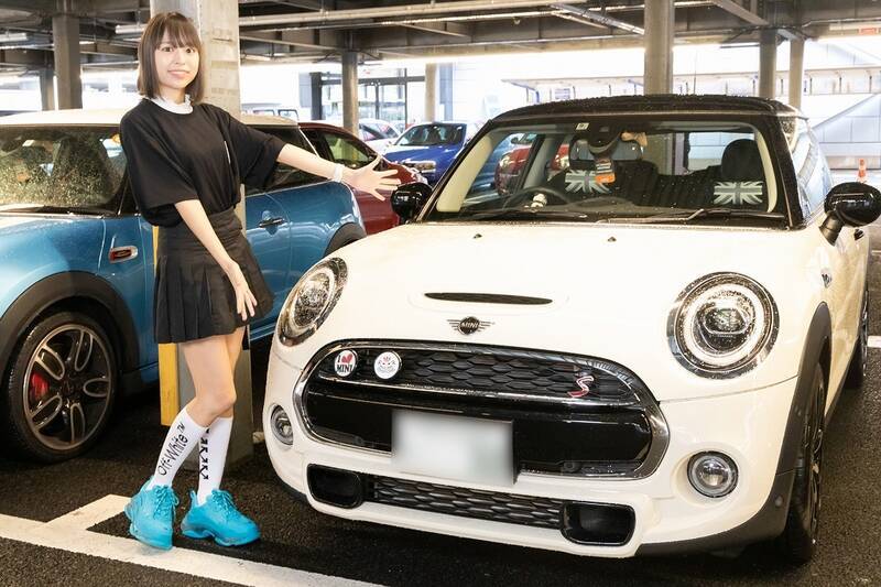早朝のオートバックスでお気に入りの「MINI」を探す大作戦！