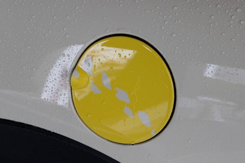 早朝のオートバックスでお気に入りの「MINI」を探す大作戦！