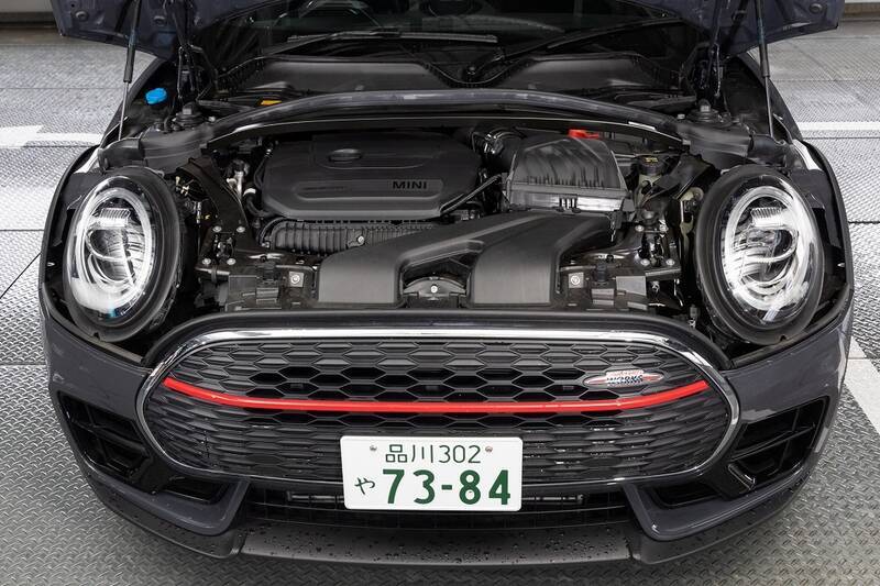 306馬力でも豪雨の中で安心して走れる「MINI ジョン・クーパー・ワークス クラブマン」
