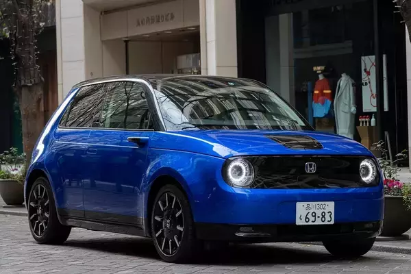 「Honda「FIT e:HEV Modulo X」は上質な走りのクールハッチだ！」の画像