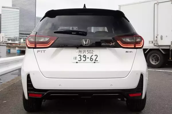 「Honda「FIT e:HEV Modulo X」は上質な走りのクールハッチだ！」の画像