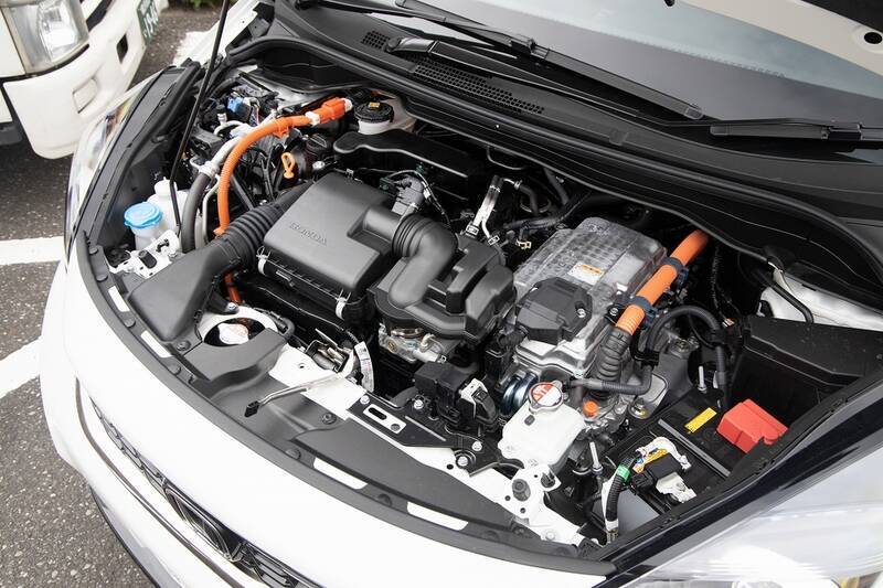 Honda「FIT e:HEV Modulo X」は上質な走りのクールハッチだ！