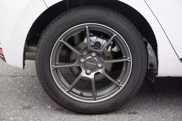 「Honda「FIT e:HEV Modulo X」は上質な走りのクールハッチだ！」の画像