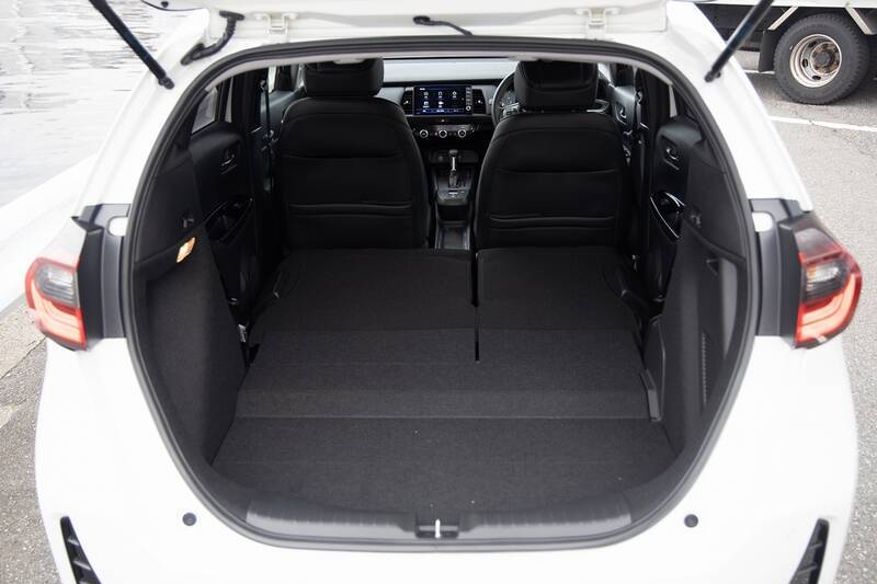 Honda「FIT e:HEV Modulo X」は上質な走りのクールハッチだ！