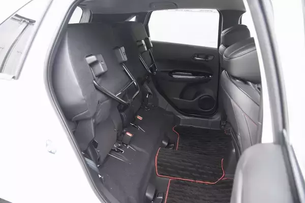 「Honda「FIT e:HEV Modulo X」は上質な走りのクールハッチだ！」の画像