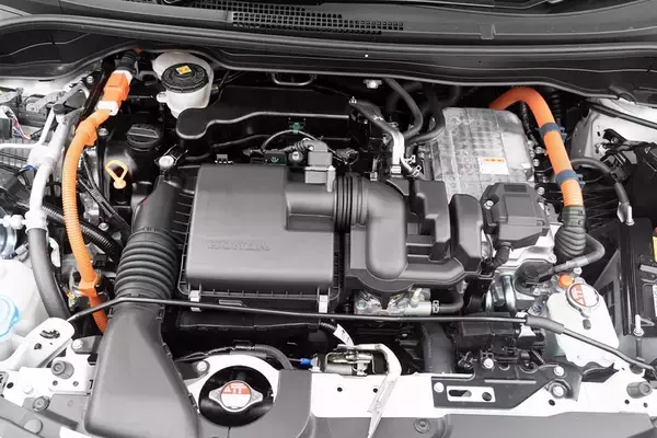 「Honda「FIT e:HEV Modulo X」は上質な走りのクールハッチだ！」の画像