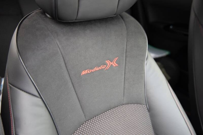 Honda「FIT e:HEV Modulo X」は上質な走りのクールハッチだ！