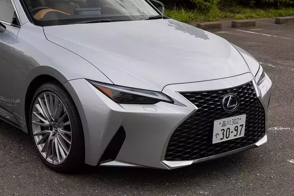 「プレミアムセダン・レクサス「IS」に見る無個性という名の個性」の画像