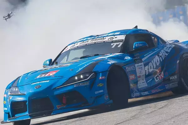 「D1GP 第7～8戦は奥伊吹！ TOYO藤野がぶつかってもひるまない根性を見せた！」の画像