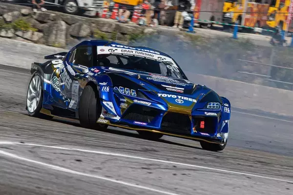 「D1GP 第7～8戦は奥伊吹！ TOYO藤野がぶつかってもひるまない根性を見せた！」の画像