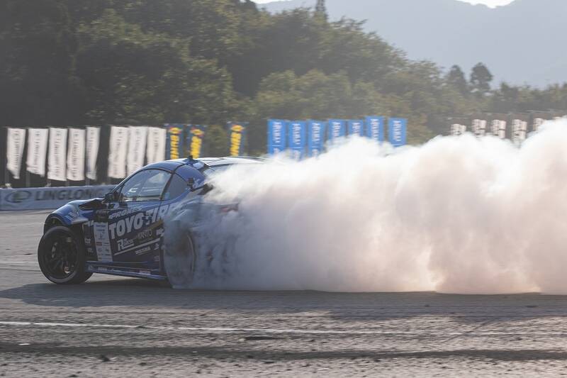 D1GP 第7～8戦は奥伊吹！ TOYO藤野がぶつかってもひるまない根性を見せた！