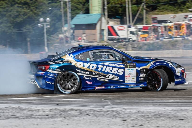 D1GP 第7～8戦は奥伊吹！ TOYO藤野がぶつかってもひるまない根性を見せた！