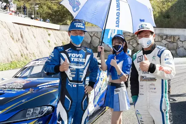 「D1GP 第7～8戦は奥伊吹！ TOYO藤野がぶつかってもひるまない根性を見せた！」の画像