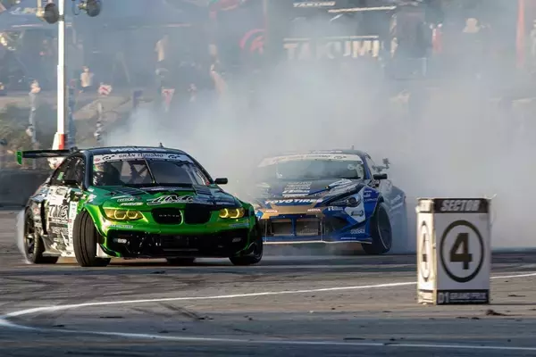 「D1GP 第7～8戦は奥伊吹！ TOYO藤野がぶつかってもひるまない根性を見せた！」の画像