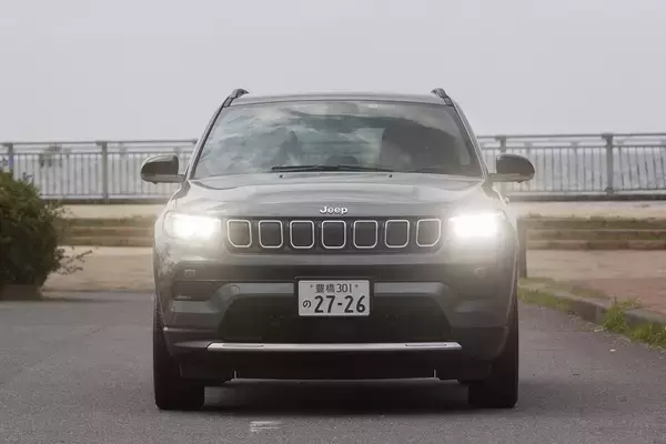「小柄だけどしっかりJeepの力強さがある「コンパス」はジャストサイズSUVだ！」の画像