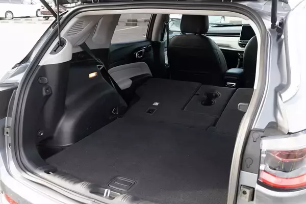 「小柄だけどしっかりJeepの力強さがある「コンパス」はジャストサイズSUVだ！」の画像