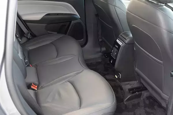 「小柄だけどしっかりJeepの力強さがある「コンパス」はジャストサイズSUVだ！」の画像