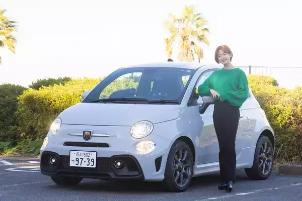 「アバルト 595のノーマルとオートバックスのデモカー595を乗り比べ」の画像