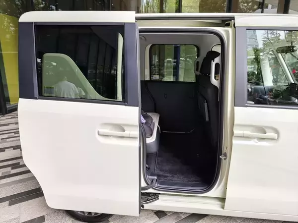 「【実質200万円切り】BYDの本気がエグい！ 日本専用軽EV「ラッコ」は国産軽自動車の脅威になるか？」の画像
