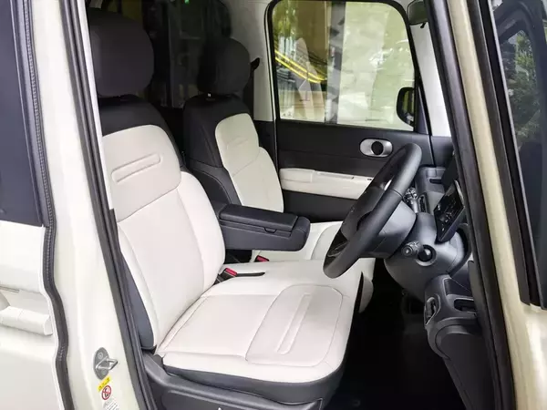 「【実質200万円切り】BYDの本気がエグい！ 日本専用軽EV「ラッコ」は国産軽自動車の脅威になるか？」の画像