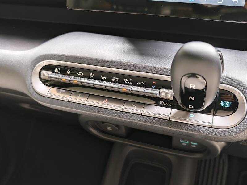 【実質200万円切り】BYDの本気がエグい！ 日本専用軽EV「ラッコ」は国産軽自動車の脅威になるか？