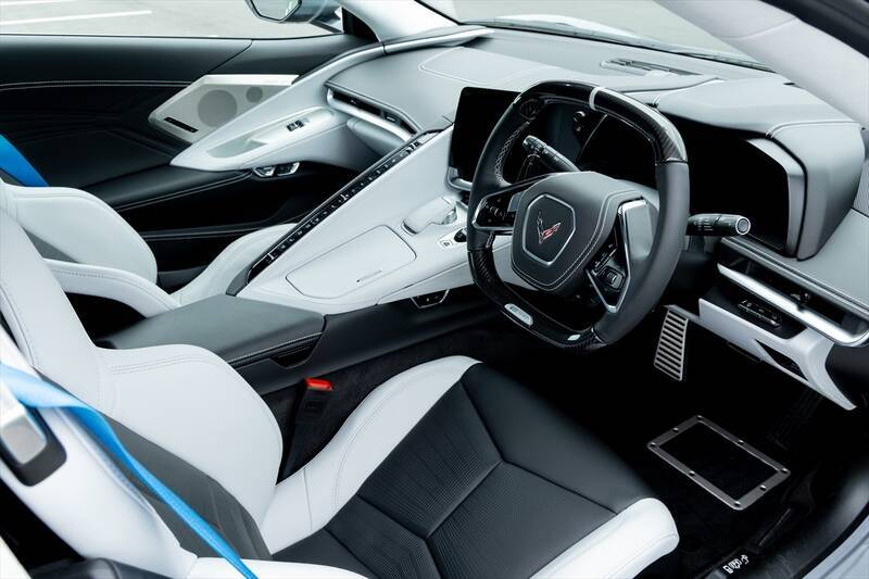 「コルベット E-Ray」は爆速のV8エンジンとモーターで街道の主役に！ 乗って感じた高揚感と意外な快適さ