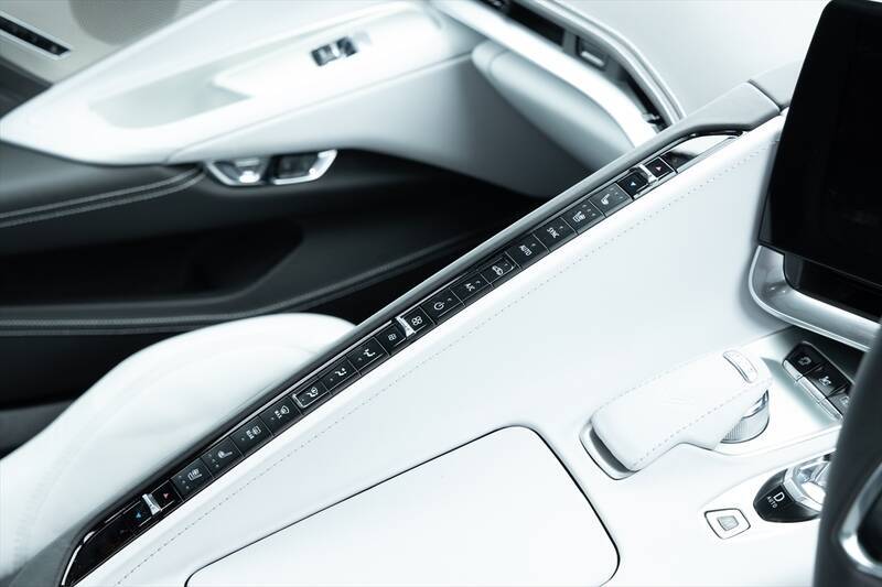 「コルベット E-Ray」は爆速のV8エンジンとモーターで街道の主役に！ 乗って感じた高揚感と意外な快適さ