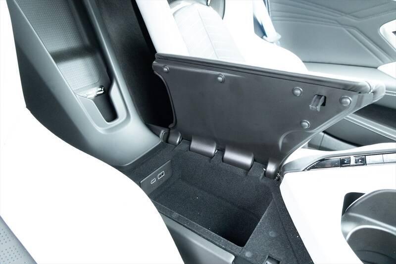 「コルベット E-Ray」は爆速のV8エンジンとモーターで街道の主役に！ 乗って感じた高揚感と意外な快適さ