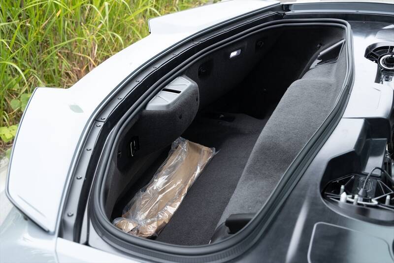 「コルベット E-Ray」は爆速のV8エンジンとモーターで街道の主役に！ 乗って感じた高揚感と意外な快適さ